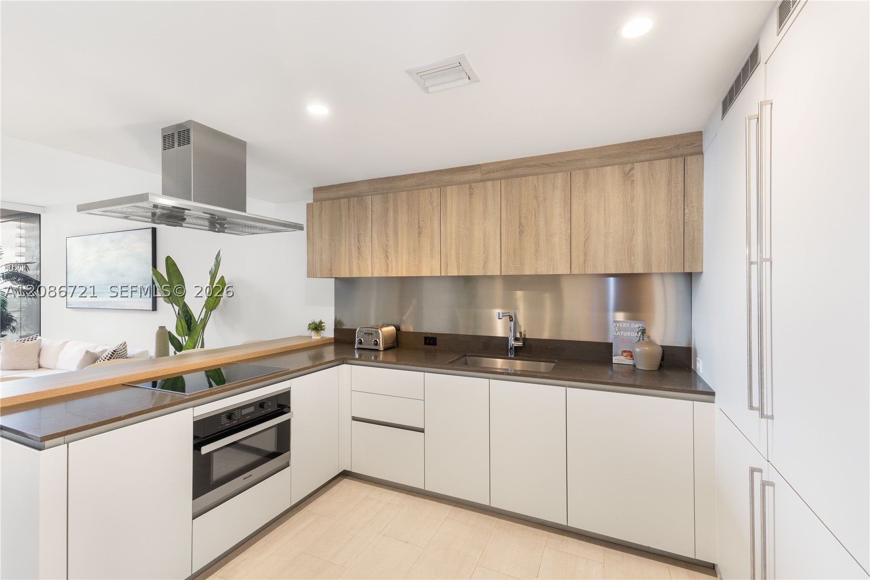 1000 Brickell Plaza 2704