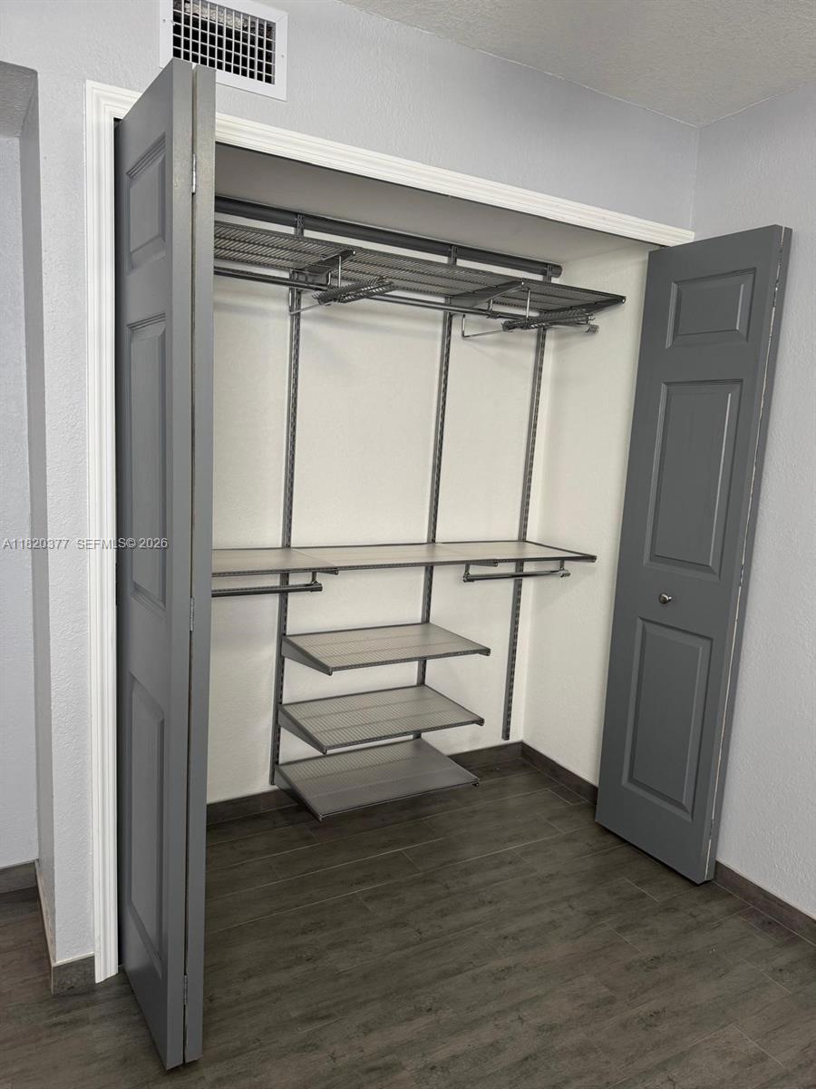 KENLAND BEND NORTH CONDO - Residential