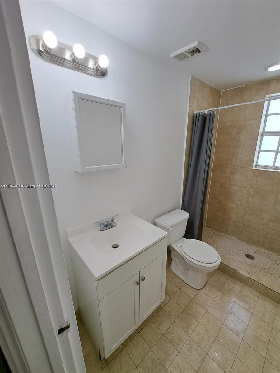 Miami Beach, Florida 33139, United States, 2 Bedrooms Bedrooms, ,1 BathroomBathrooms,Residential,Active,67656