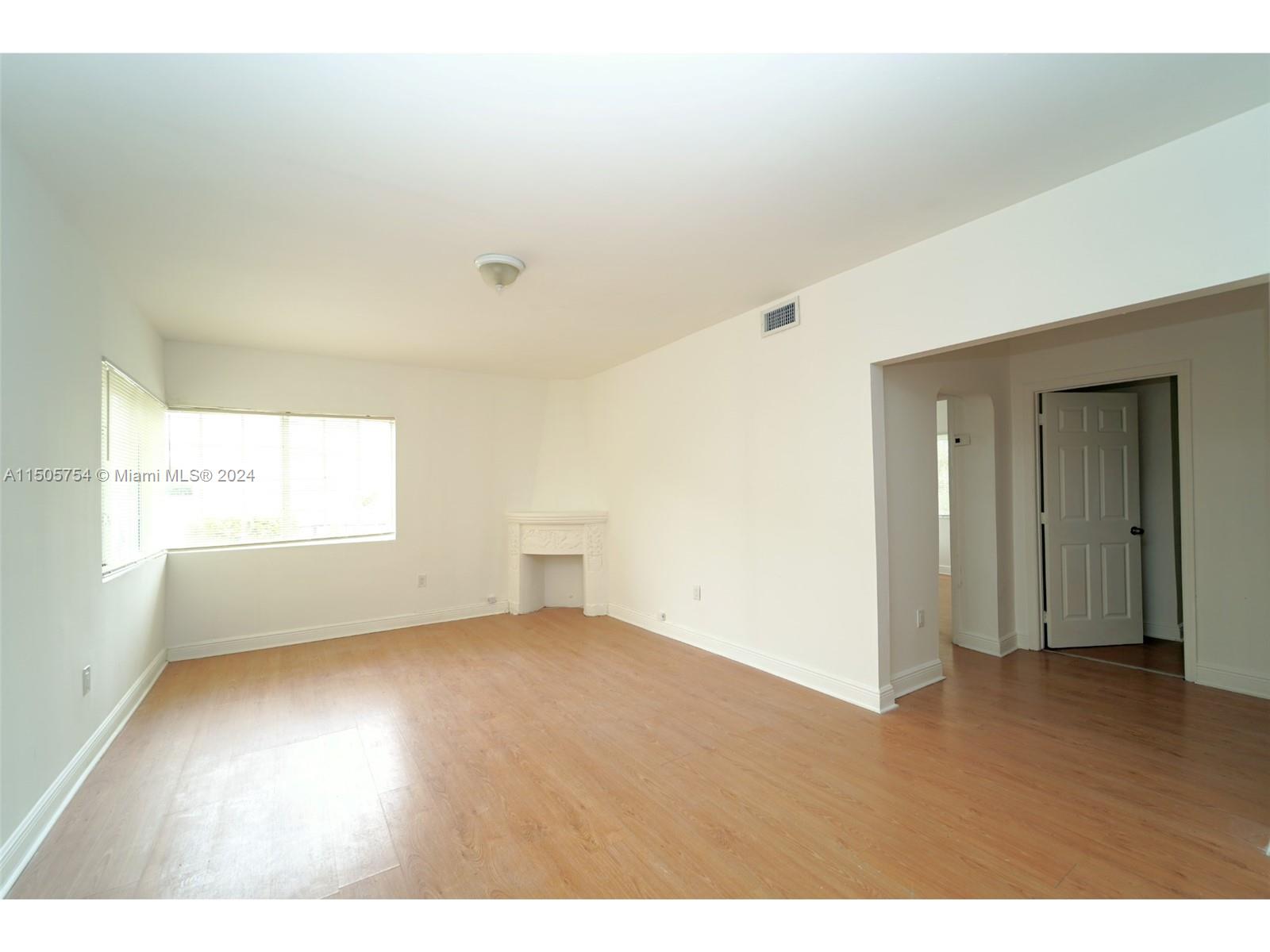 Miami Beach, Florida 33139, United States, 2 Bedrooms Bedrooms, ,1 BathroomBathrooms,Residential,Active,67656