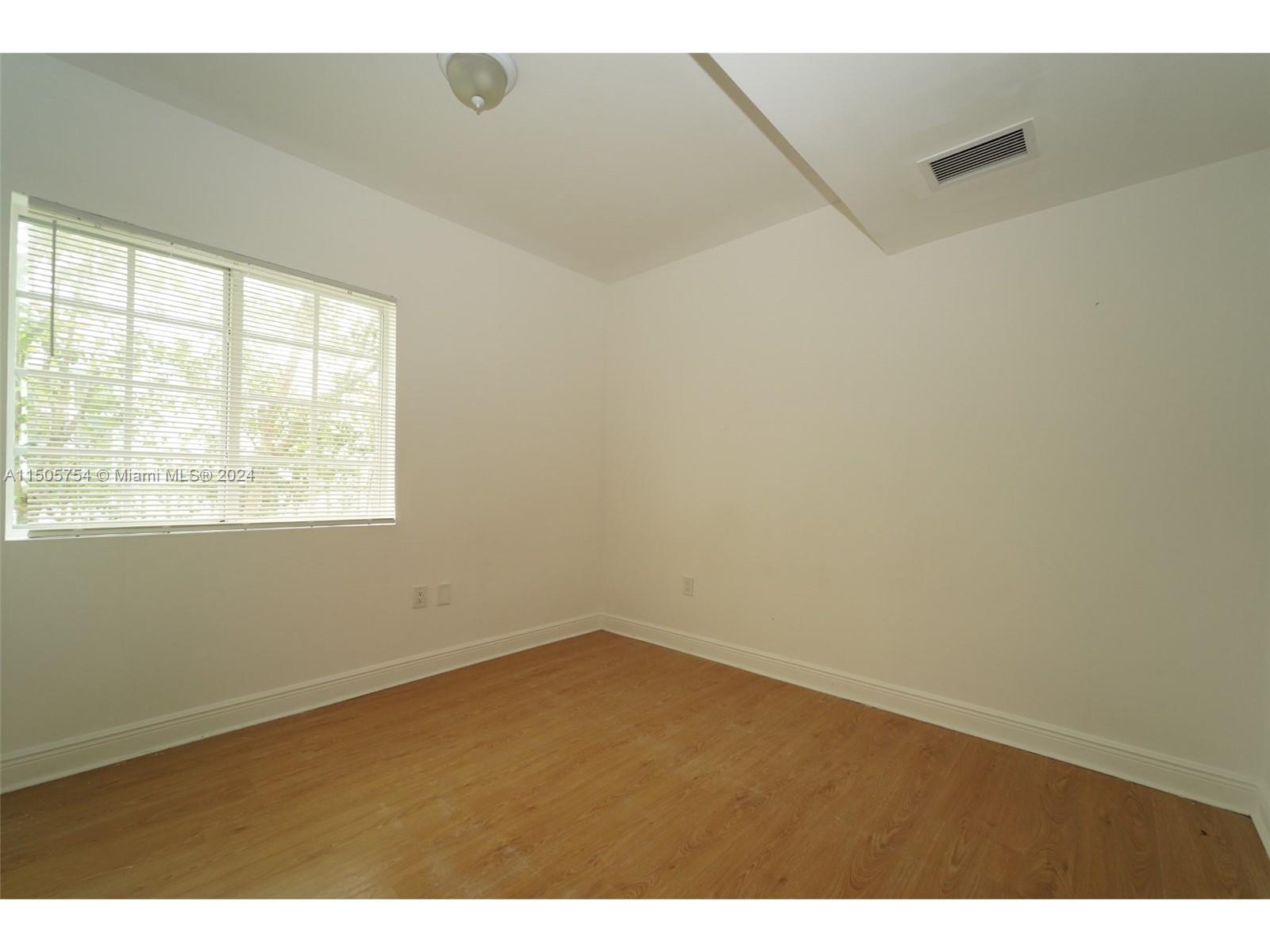 Miami Beach, Florida 33139, United States, 2 Bedrooms Bedrooms, ,1 BathroomBathrooms,Residential,Active,67656