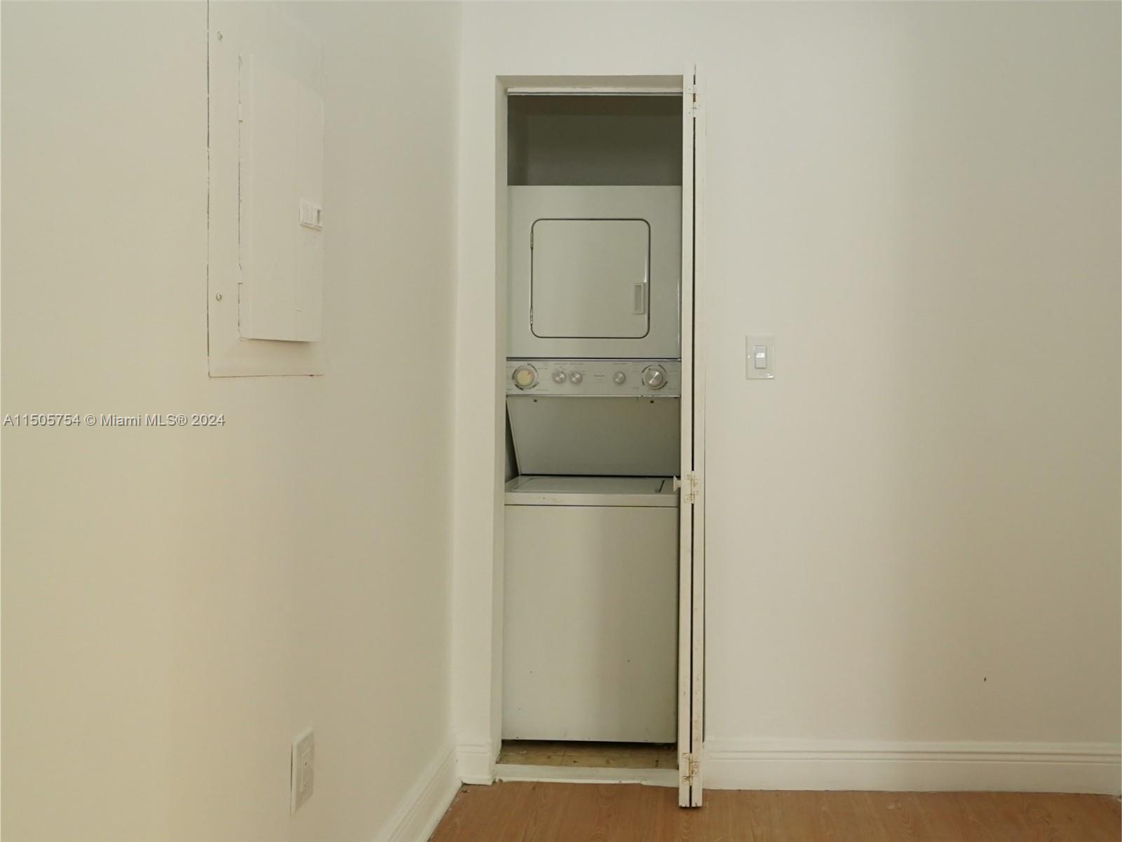 Miami Beach, Florida 33139, United States, 2 Bedrooms Bedrooms, ,1 BathroomBathrooms,Residential,Active,67656