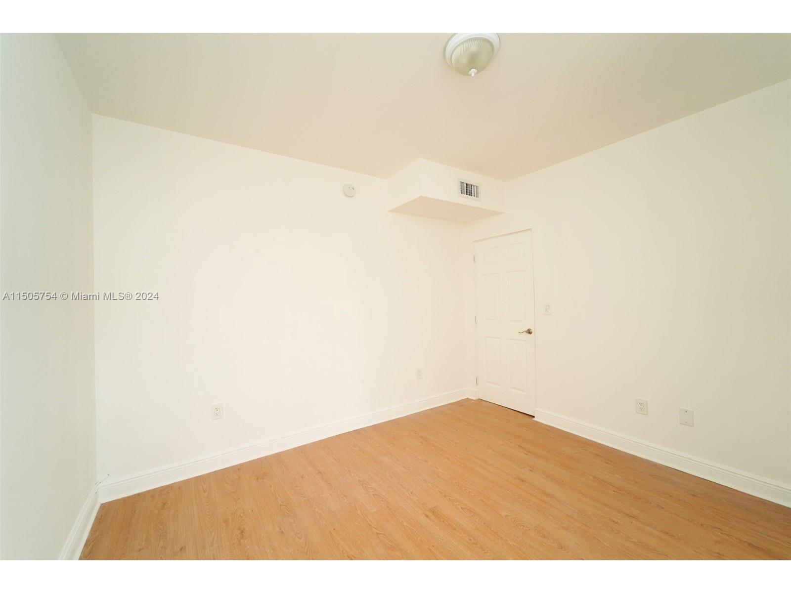 Miami Beach, Florida 33139, United States, 2 Bedrooms Bedrooms, ,1 BathroomBathrooms,Residential,Active,67656