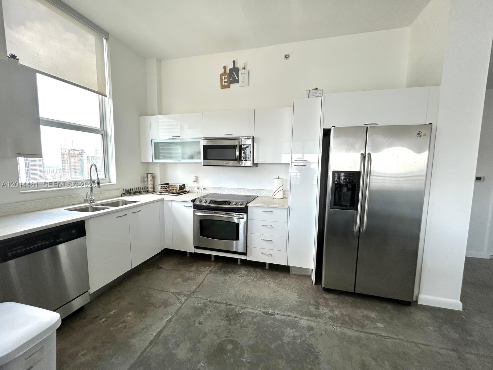 THE LOFT DOWNTOWN II CONDO - Residential Lease