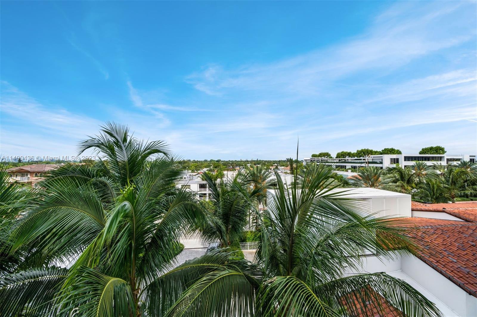 SURF CLUB CONDO - Residential