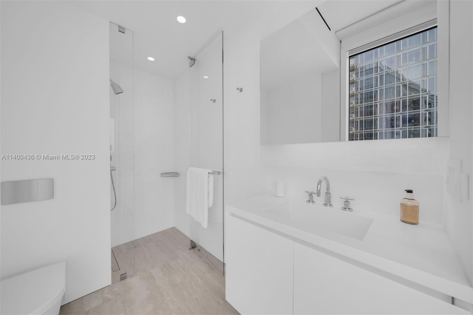 SURF CLUB CONDO - Residential