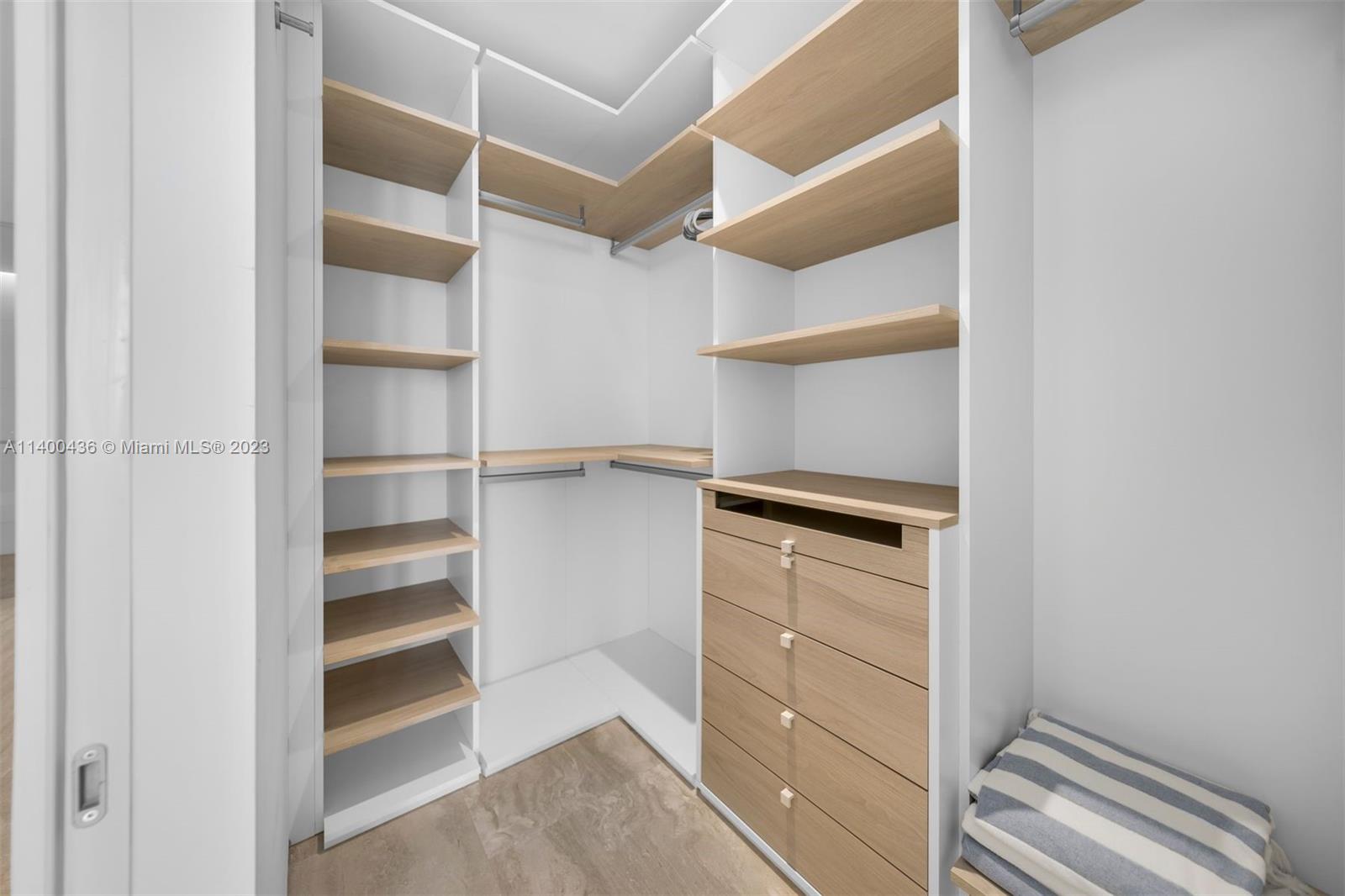 SURF CLUB CONDO - Residential