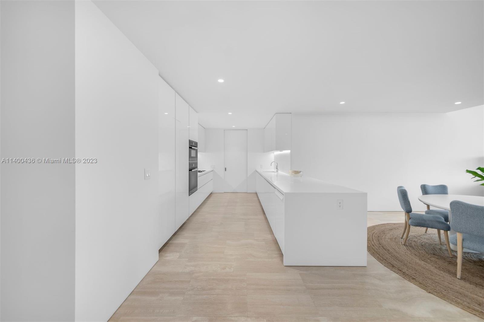 SURF CLUB CONDO - Residential