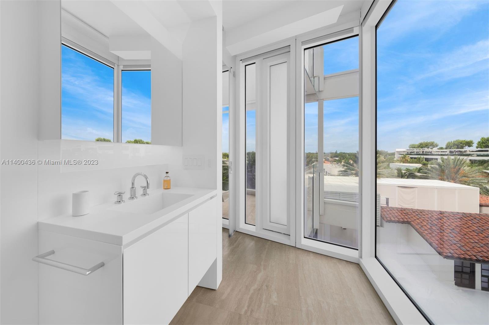 SURF CLUB CONDO - Residential