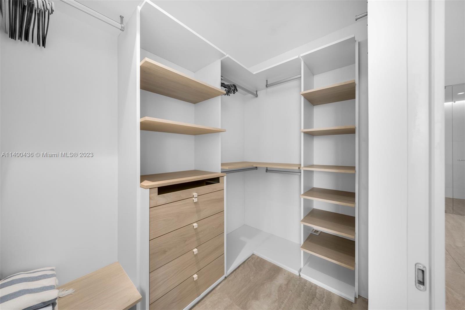 SURF CLUB CONDO - Residential