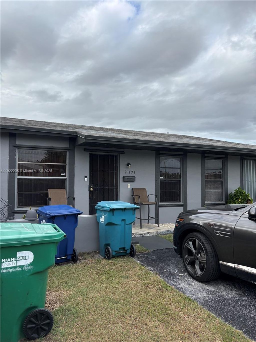 Photo of 11421 SW 150th Dr, Miami, FL 33176 (MLS # A11922235)