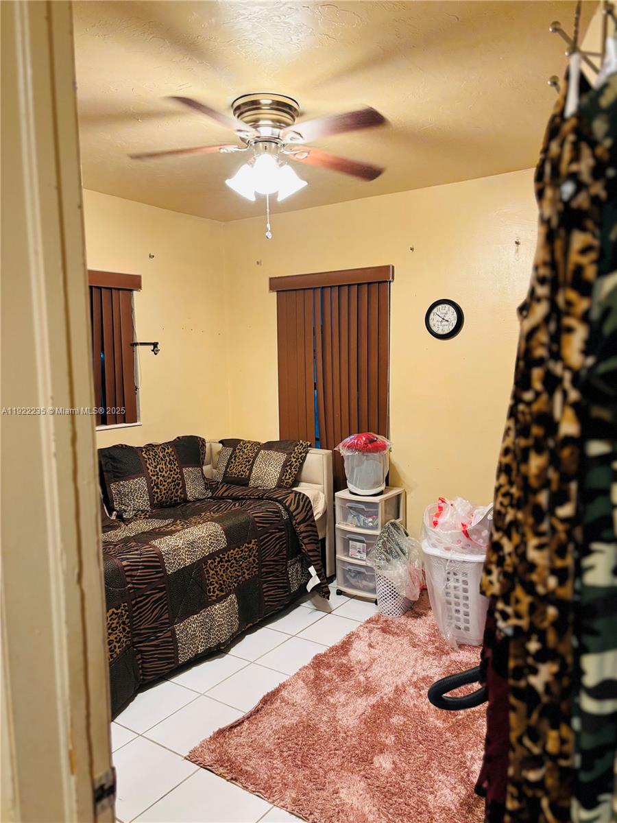 RICHMOND TOWNHOUSE - Residential