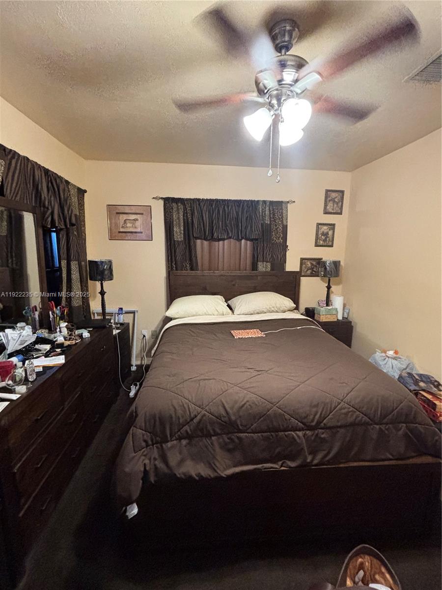 RICHMOND TOWNHOUSE - Residential