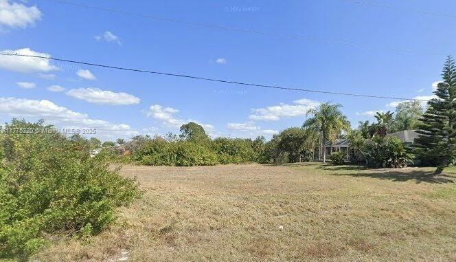 GREAT LOT, CANAL VIEWS! Access properties just to the West, and Coral Oaks Golf Course just North!
ALSO OFFERING 2 FOR 1 DEAL FOR $125k . 1823 NW 27th PL
