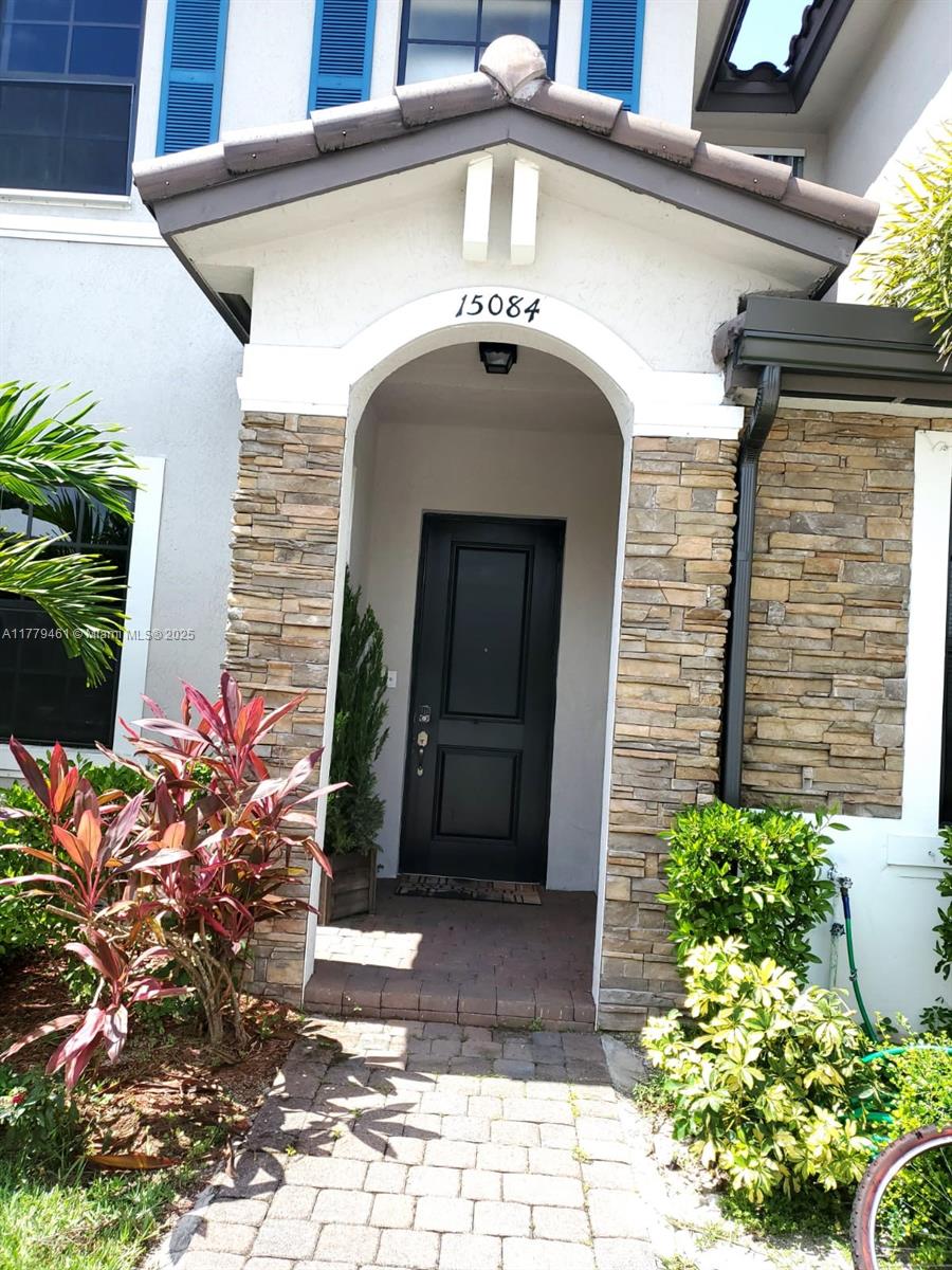 15084 Sw 113th Ter 15084, Miami, Broward County, Florida - 2 Bedrooms  
3 Bathrooms - 