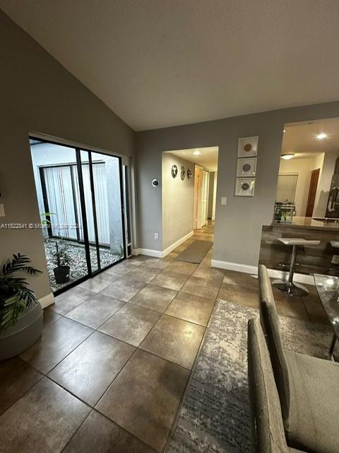 VILLAS AT BONAVENTURE IN - Residential
