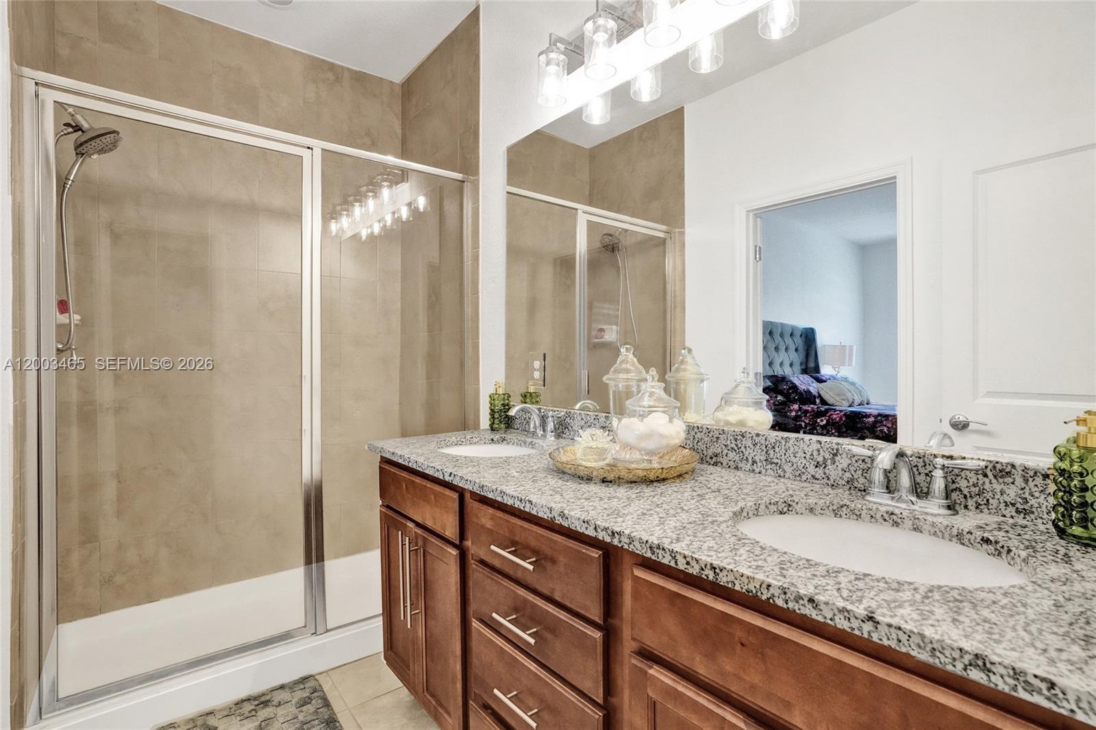 HILLCREST COUNTRY CLUB NO - Residential