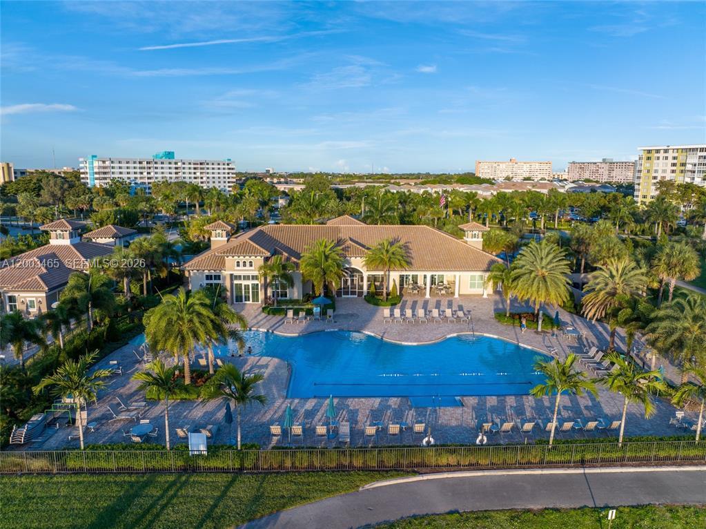 HILLCREST COUNTRY CLUB NO - Residential