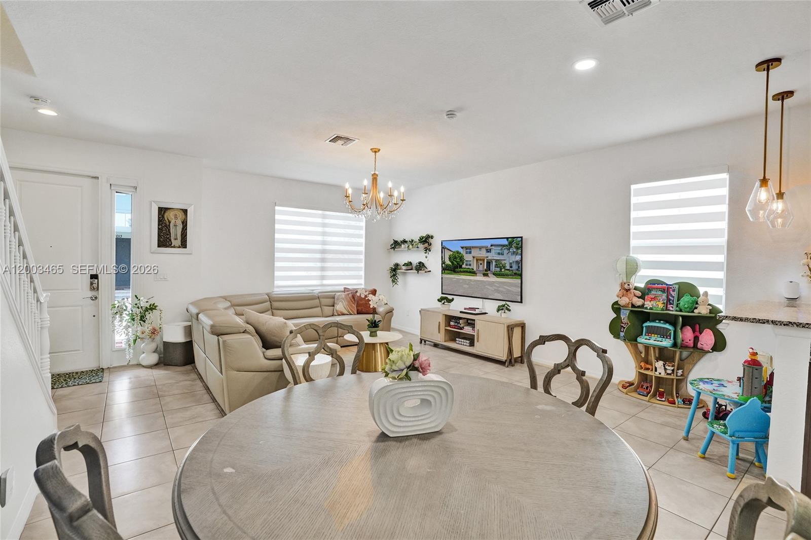 HILLCREST COUNTRY CLUB NO - Residential