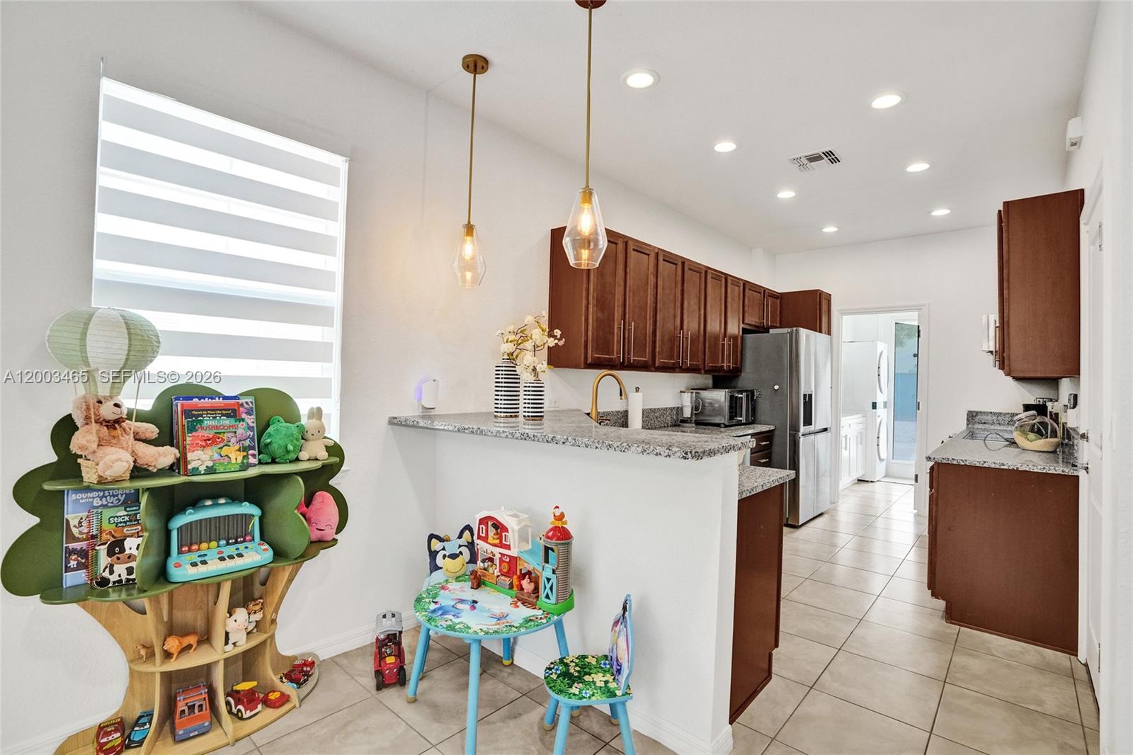 HILLCREST COUNTRY CLUB NO - Residential