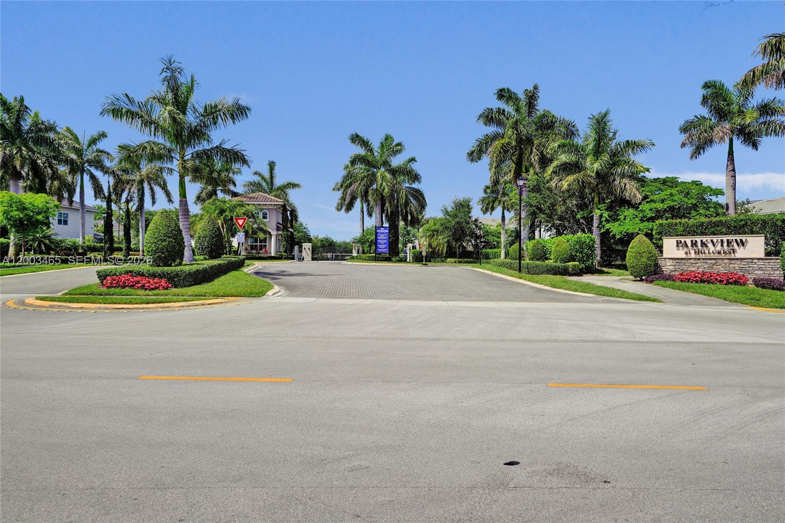 HILLCREST COUNTRY CLUB NO - Residential