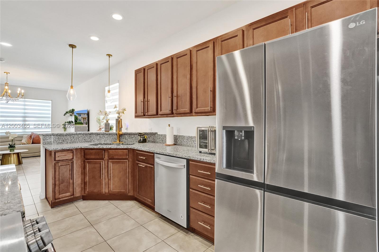 HILLCREST COUNTRY CLUB NO - Residential