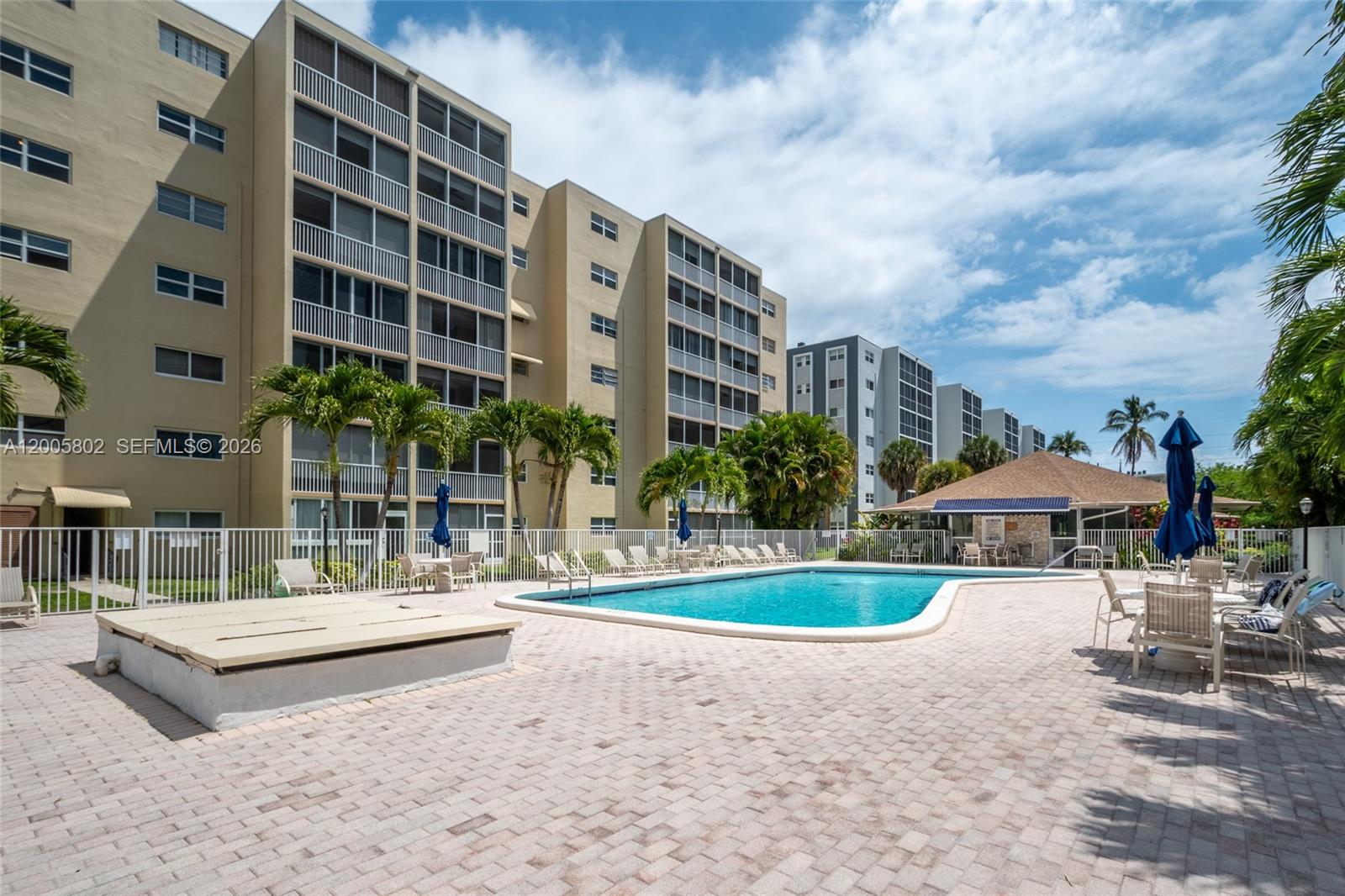 MEADOWBROOK TOWERS CONDO - Residential