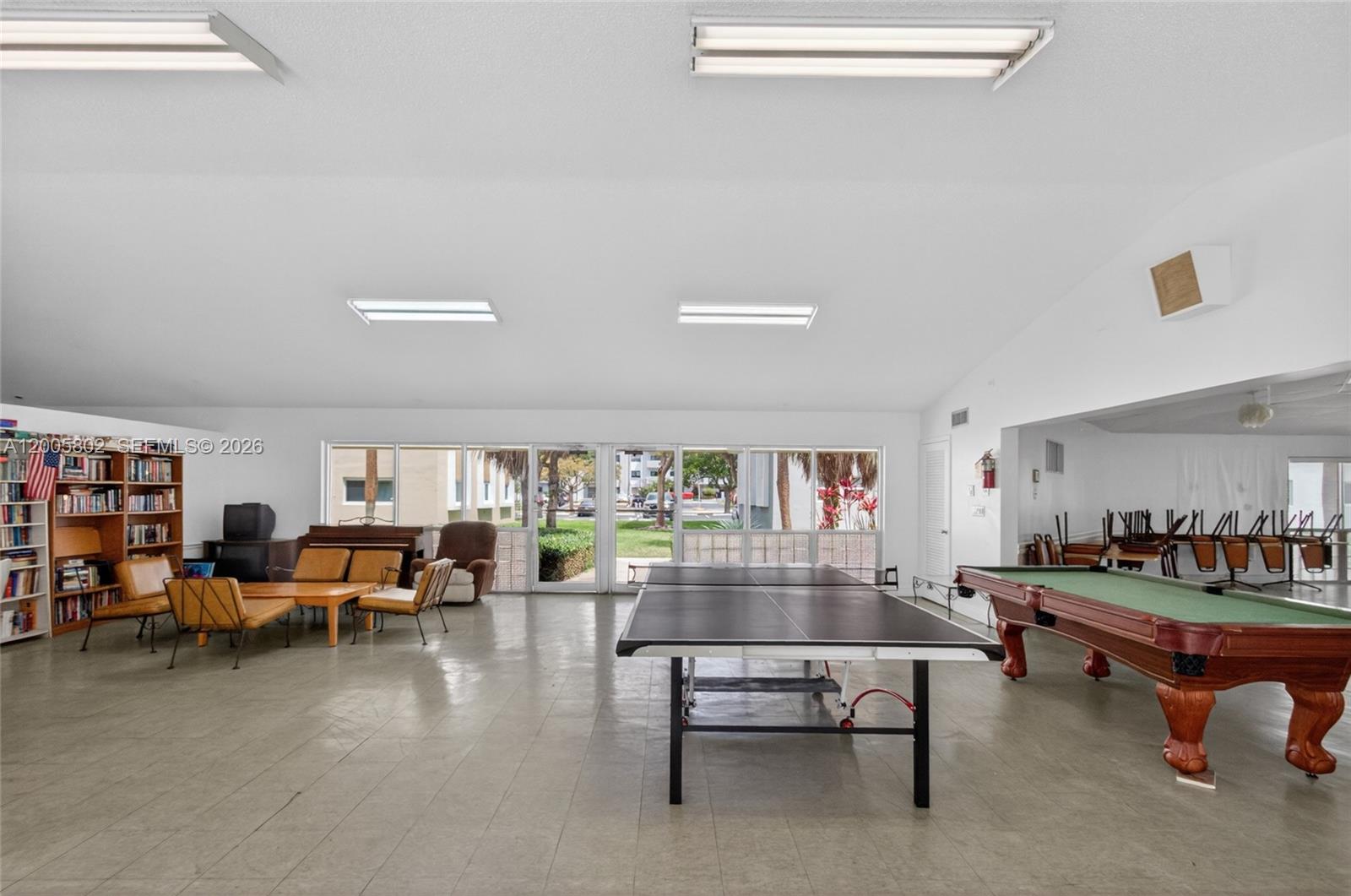 MEADOWBROOK TOWERS CONDO - Residential