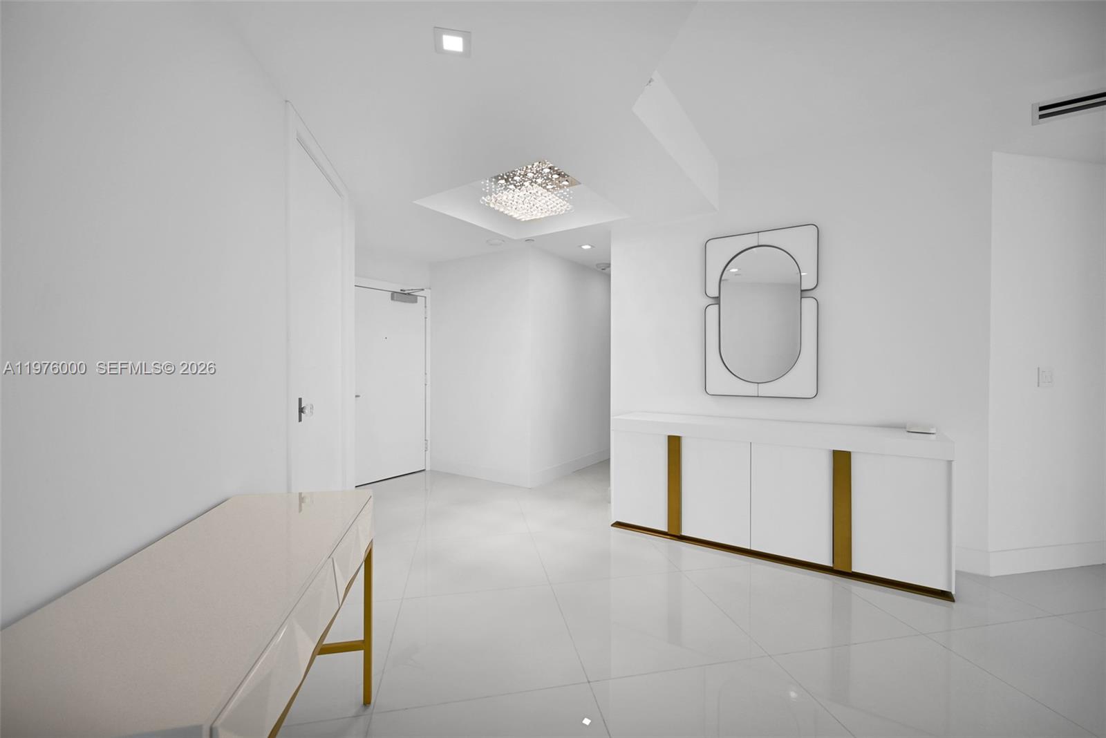 Oceania III - Residential Lease