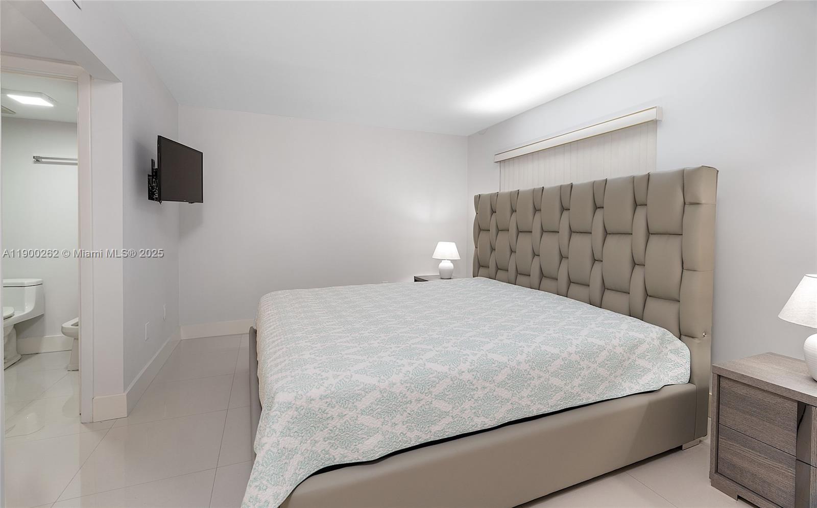 ARAGON TOWERS CONDO - Residential Lease