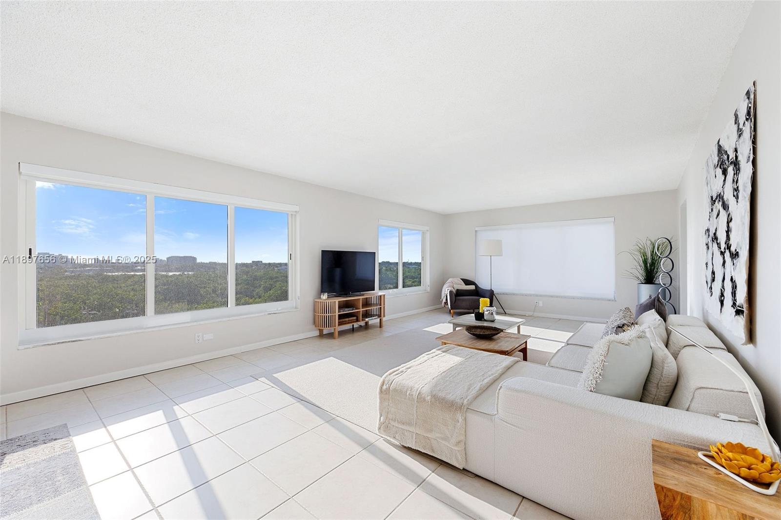 PARK TOWER CONDO - Residential