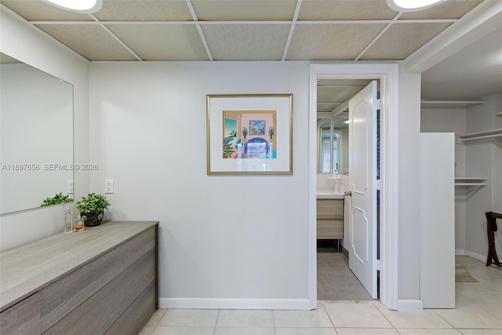 PARK TOWER CONDO - Residential