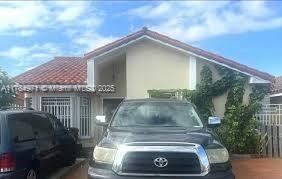 Property for Sale at 2566 W 73rd Pl, Hialeah, Miami-Dade County, Florida - Bedrooms: 3 
Bathrooms: 2  - $475,000