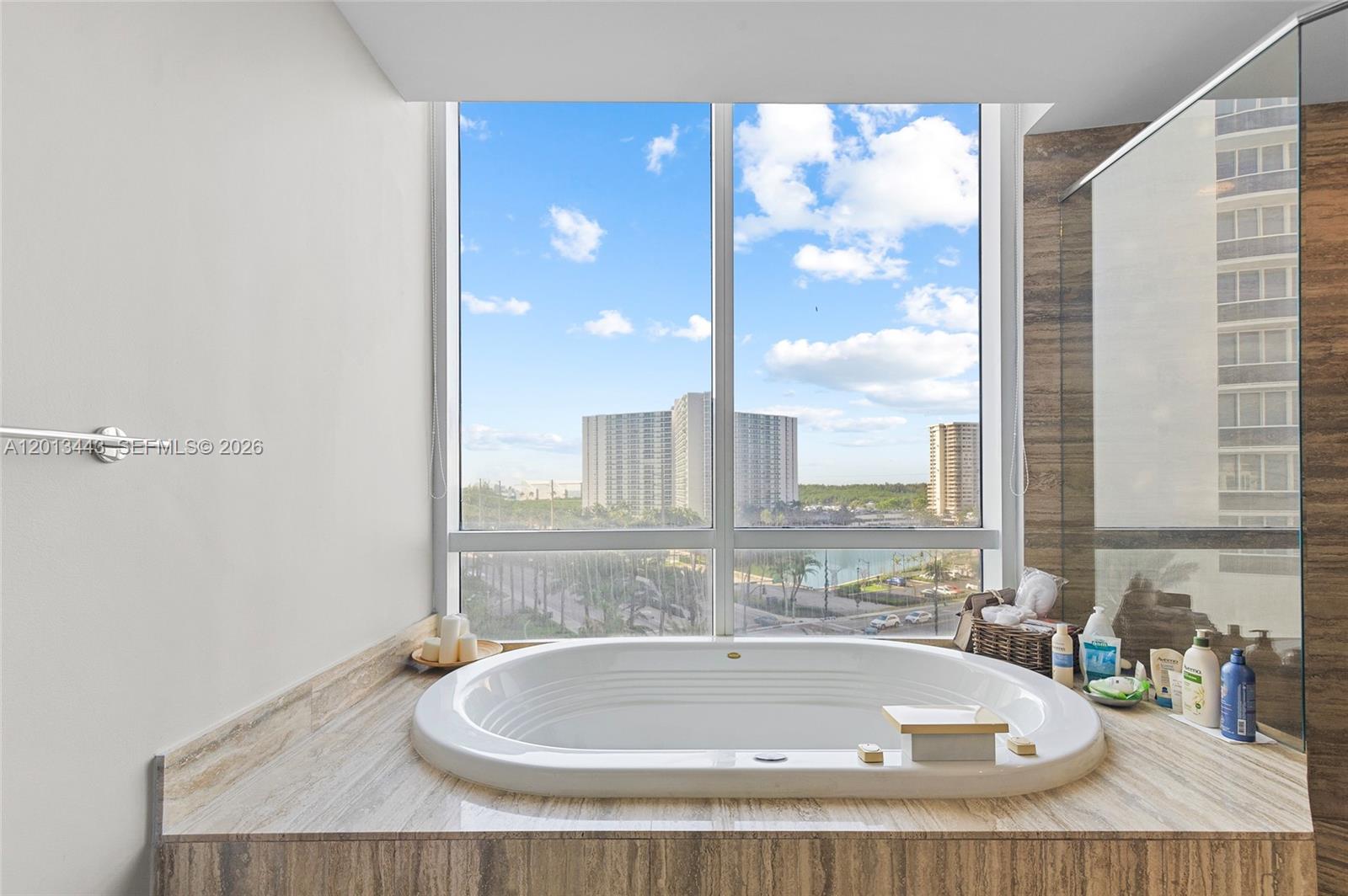TDR TOWER I CONDO - Residential