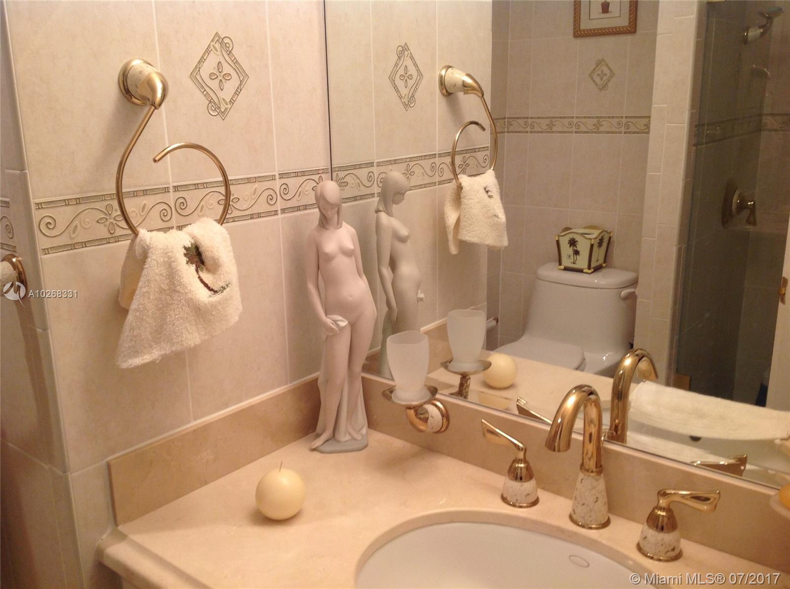 ARLEN BEACH CONDO - Residential Lease