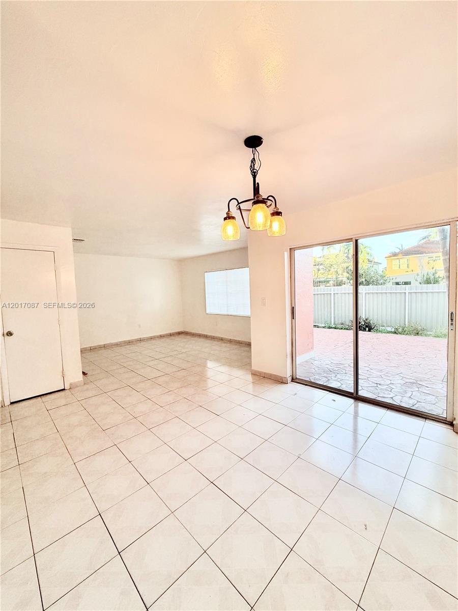 LAKE POINTE SEC 1 - Residential Lease