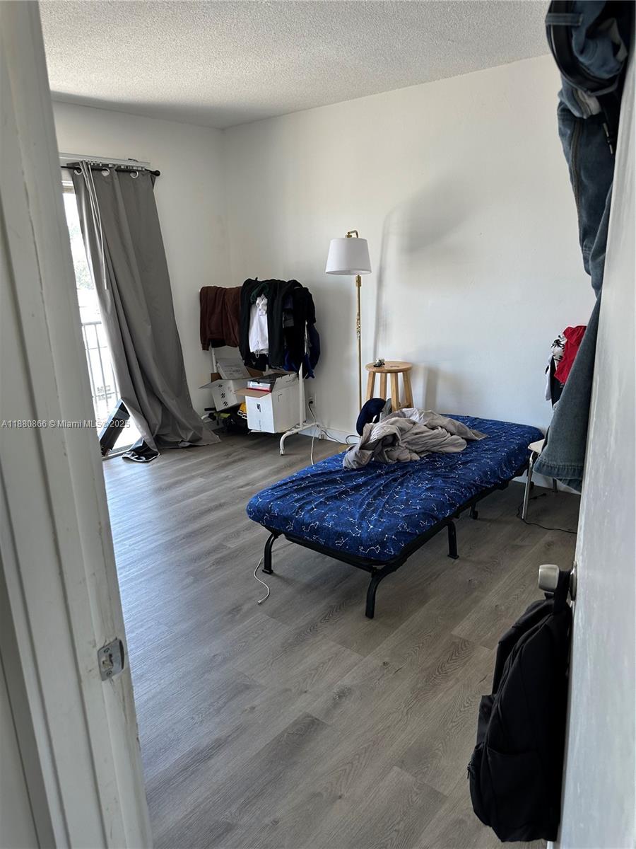 LSOLEI AT HALLANDALE BEAC - Residential Lease