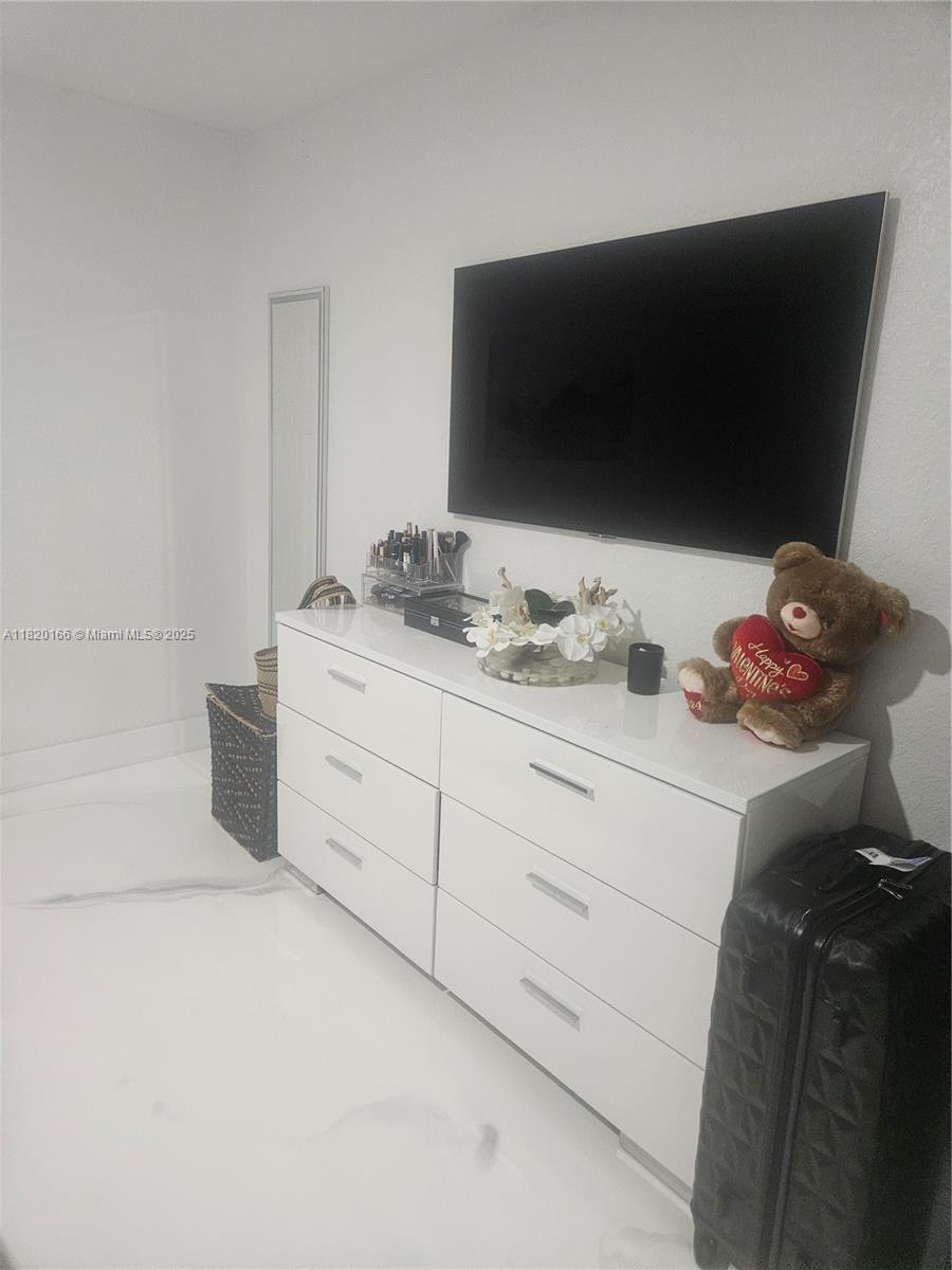 THE TROPICS AMD - Residential