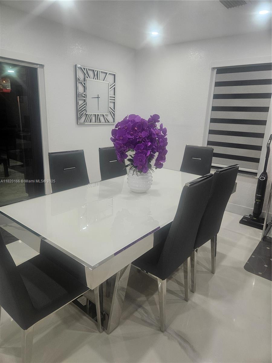 THE TROPICS AMD - Residential