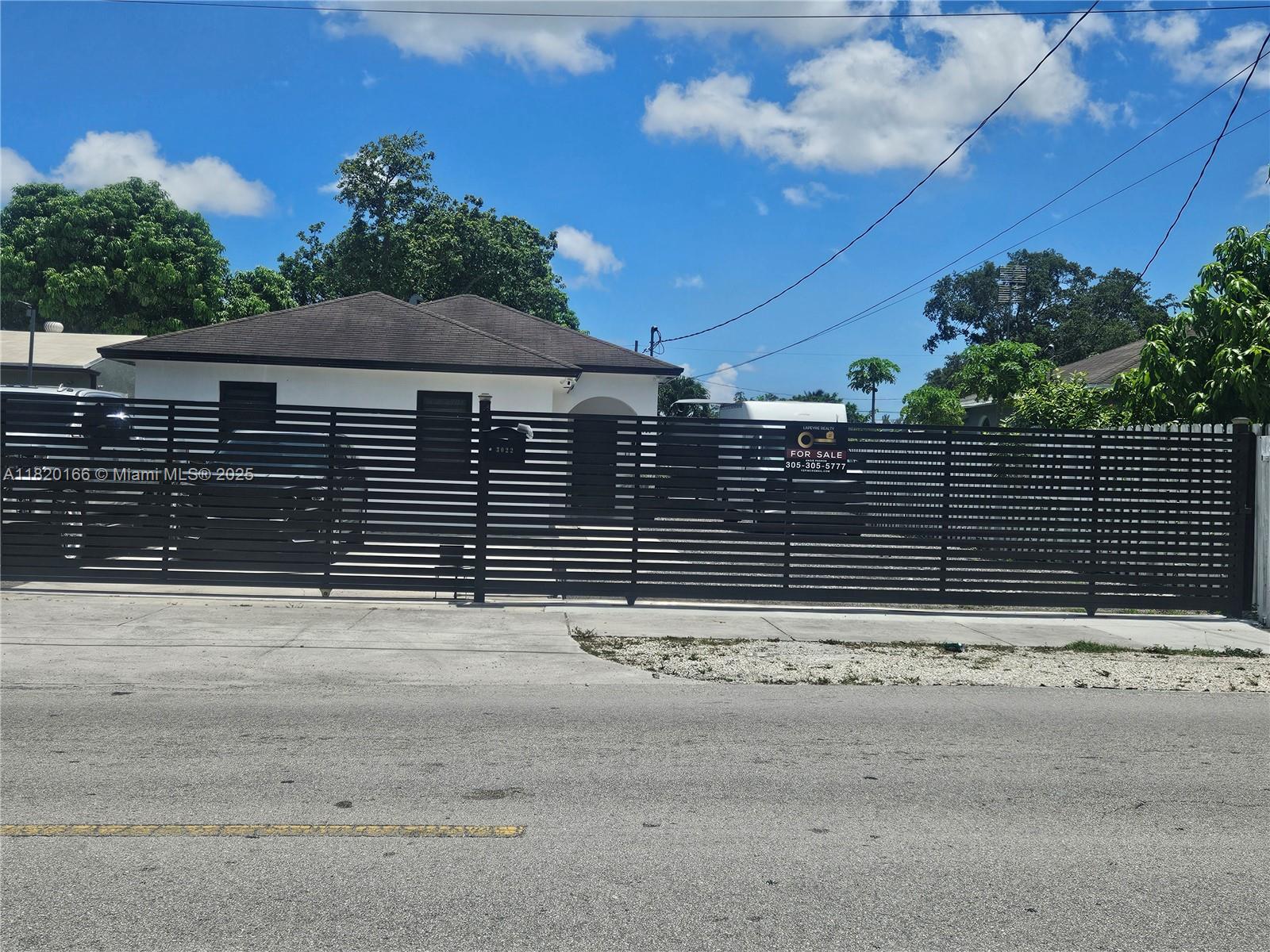 3022 Nw 95th St, Miami, Broward County, Florida - 3 Bedrooms  
2 Bathrooms - 
