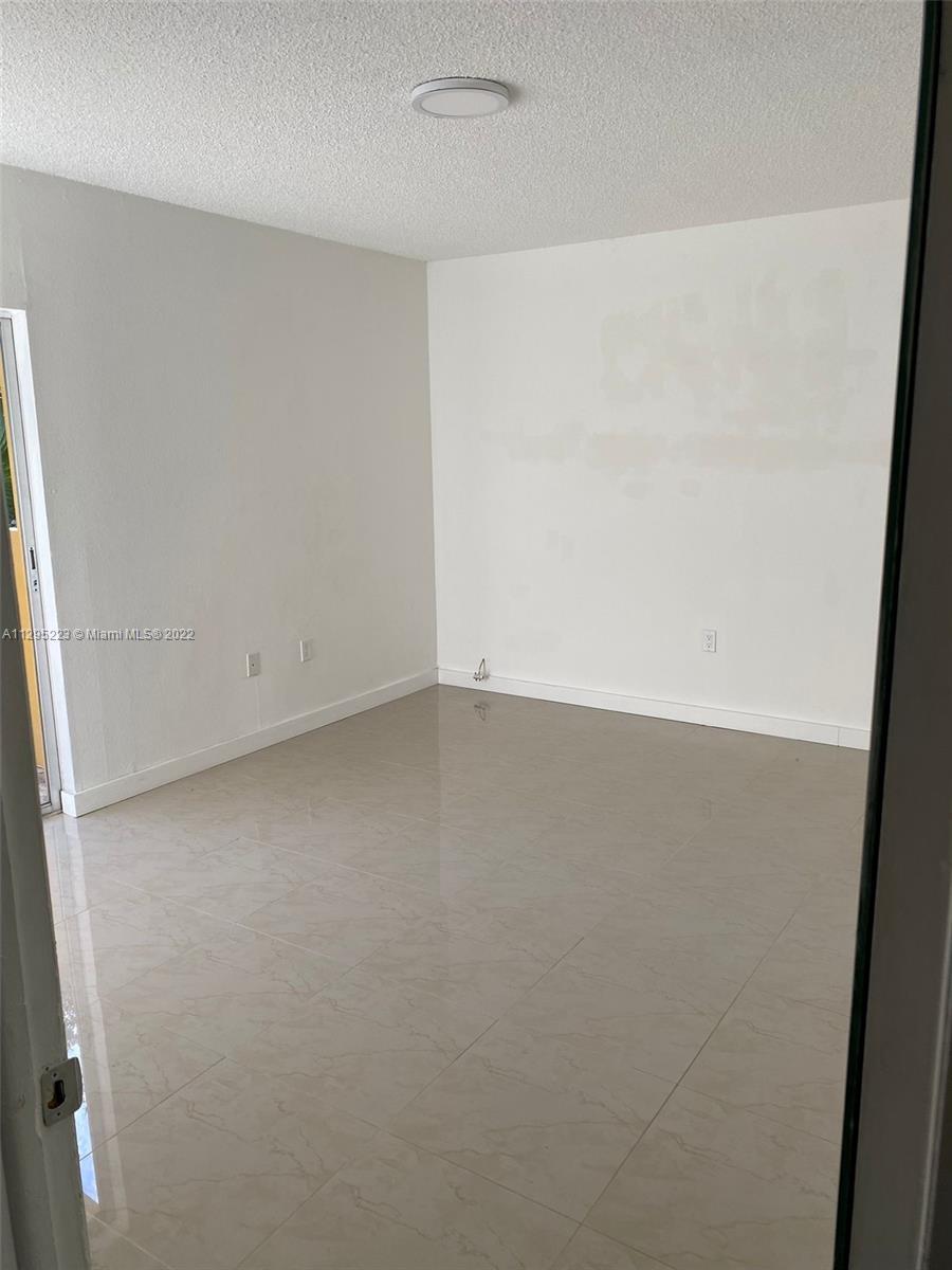 MOONRAKER CONDO - Residential Lease