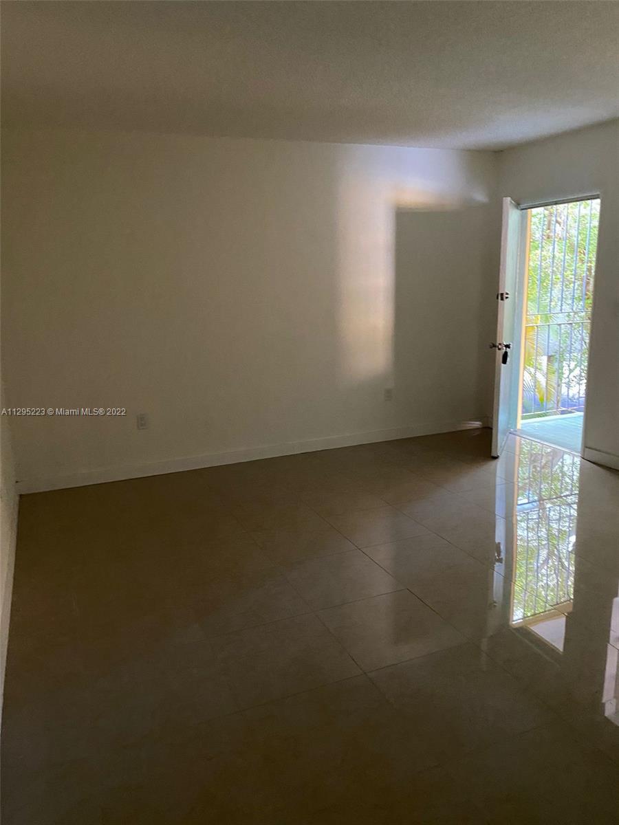 MOONRAKER CONDO - Residential Lease