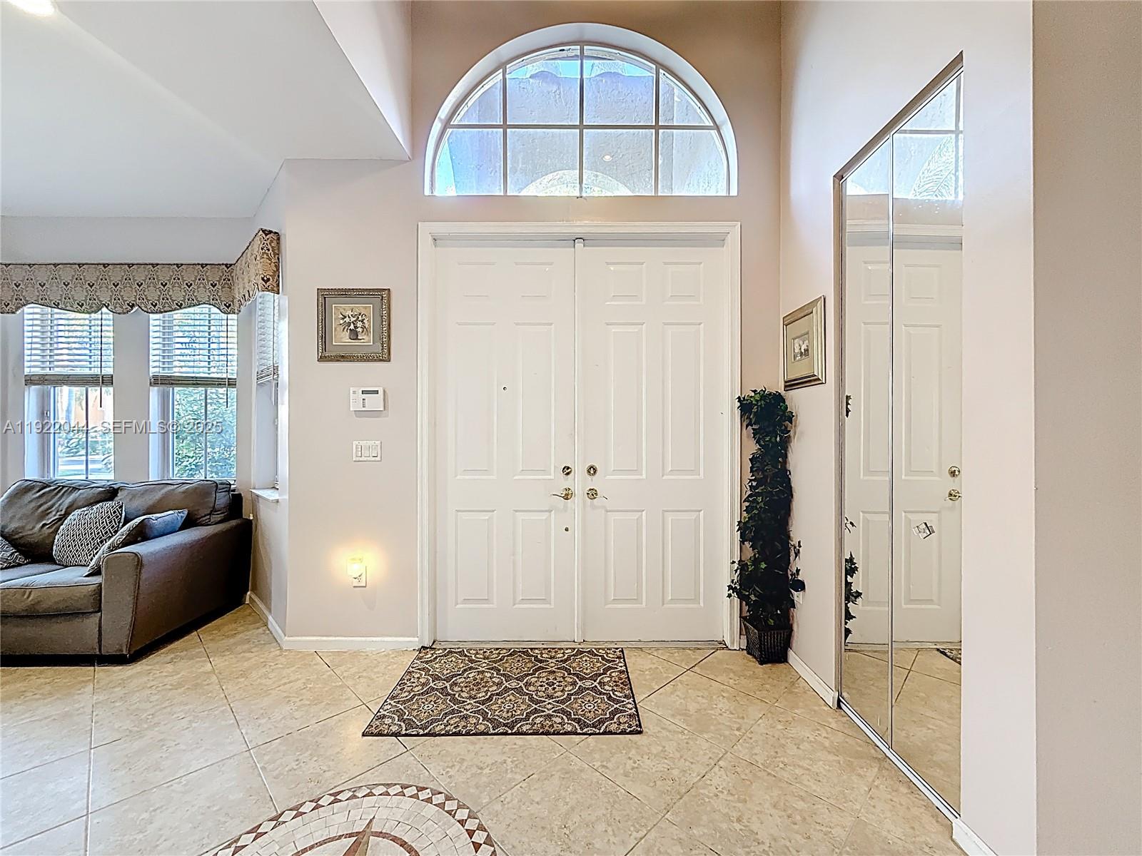 SESSA EIGHT - Residential