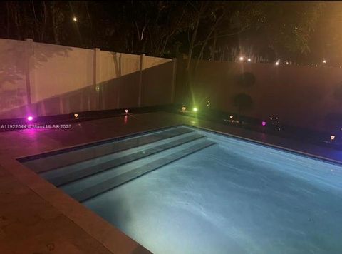 16918 SW 16th St Pembroke Pines FL 33027