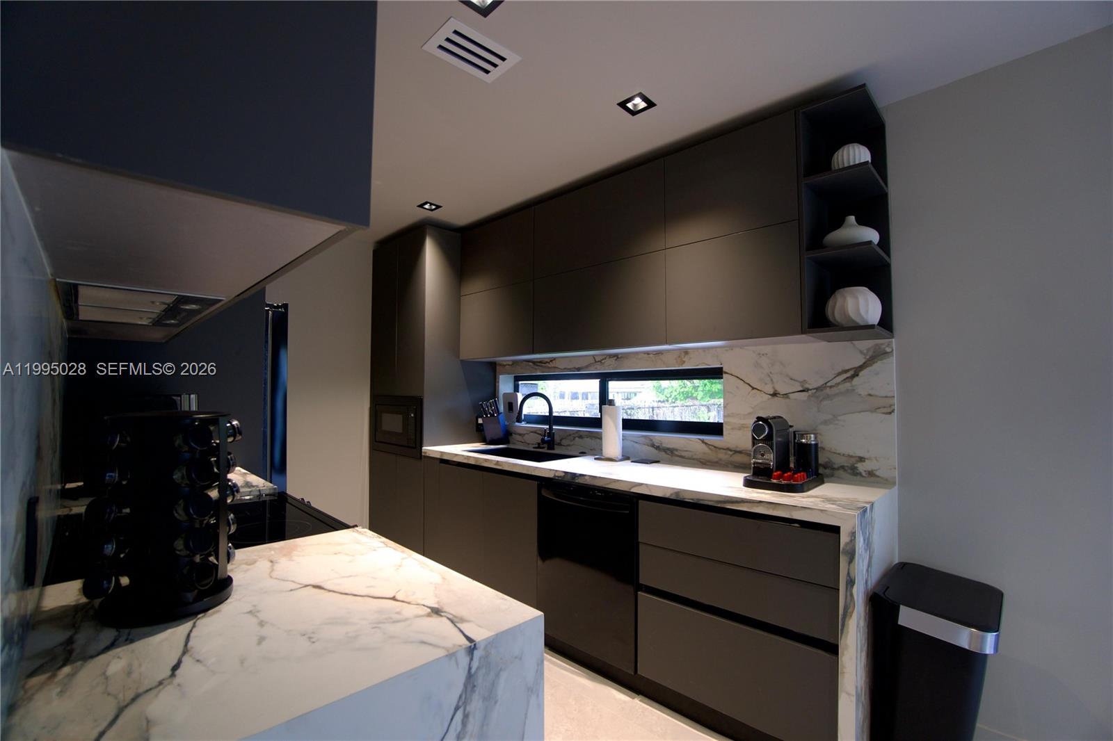 VICTORY HOMESITES - Residential