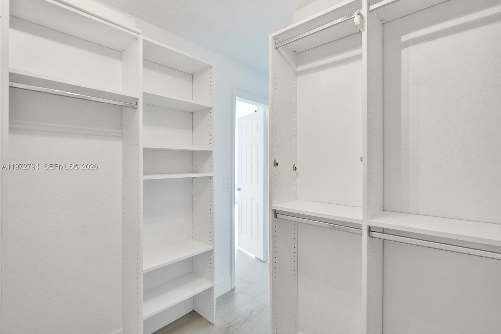 BANYAN TRAILS - Residential