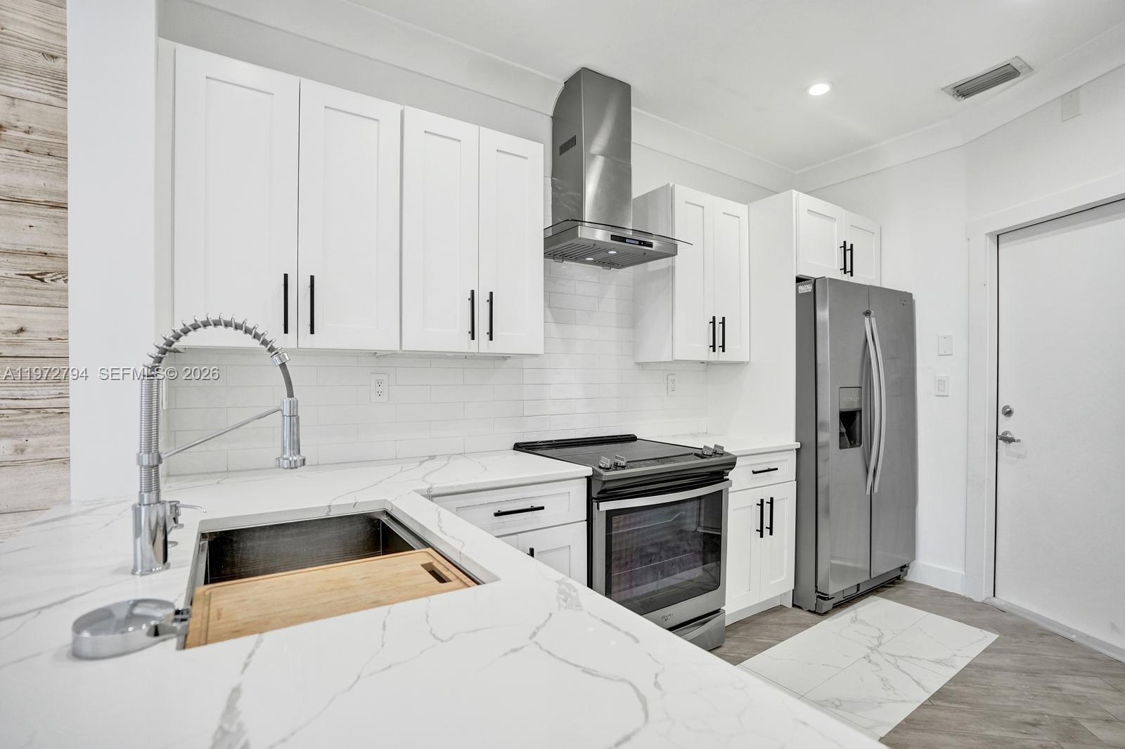 BANYAN TRAILS - Residential