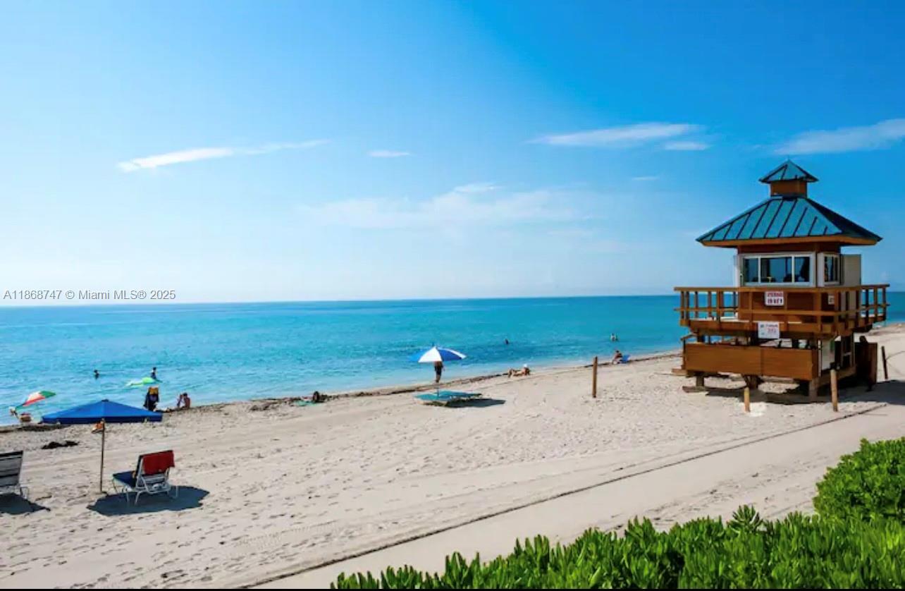 THE AVENTURA BEACH CLUB C - Residential