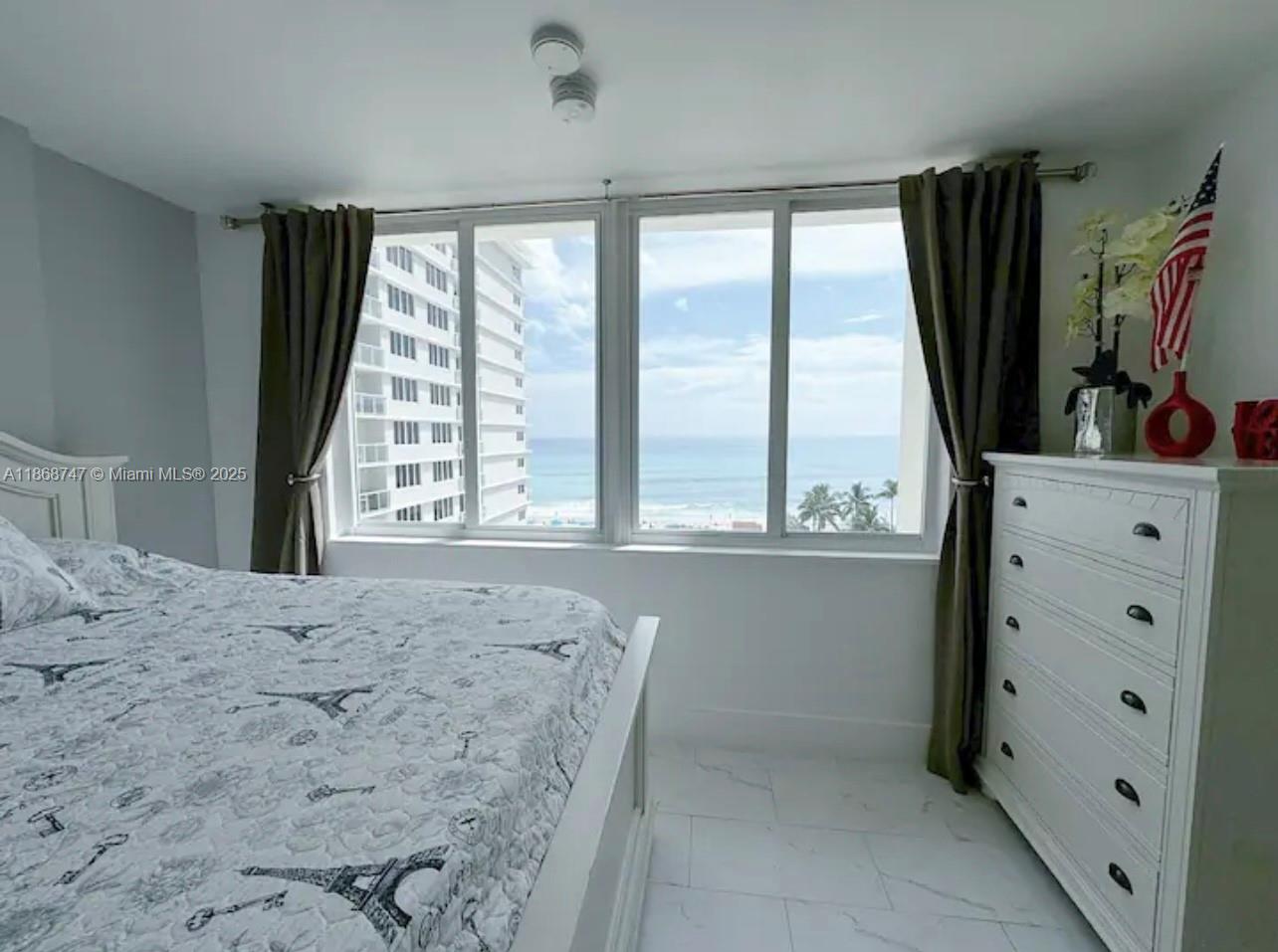 THE AVENTURA BEACH CLUB C - Residential