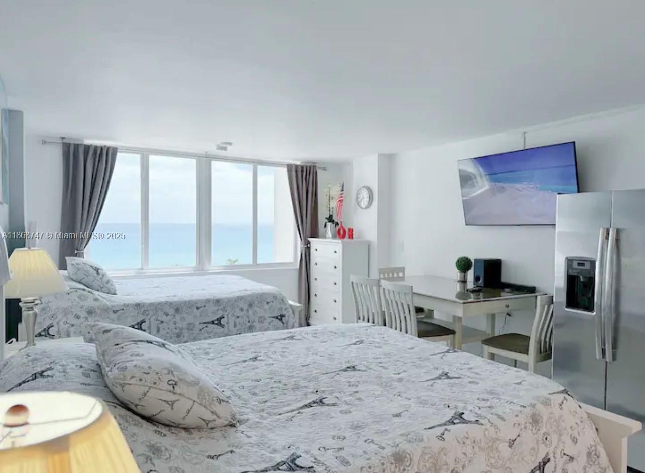 THE AVENTURA BEACH CLUB C - Residential